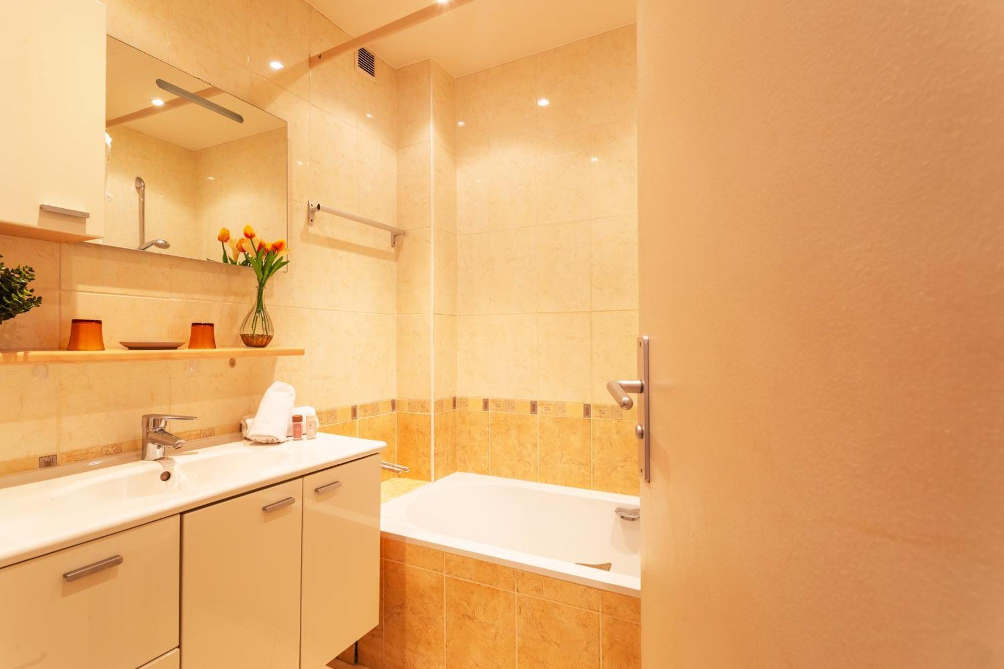 Le France-Massenet Ap3015 By Riviera Holiday Homes Nice Dış mekan fotoğraf